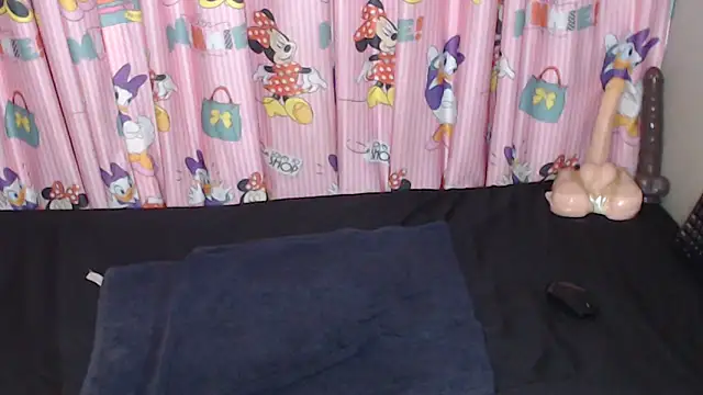 TrishahXo online show from 12, 5, 2026