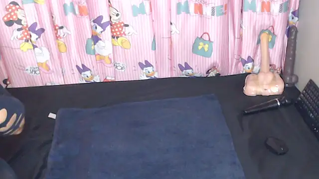 TrishahXo online show from 1, 4, 2026