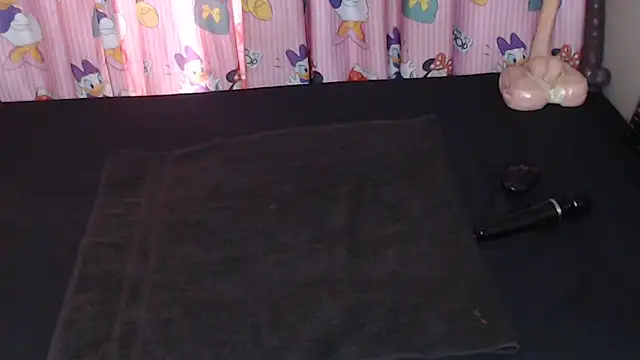 TrishahXo online show from 24, 5, 2026