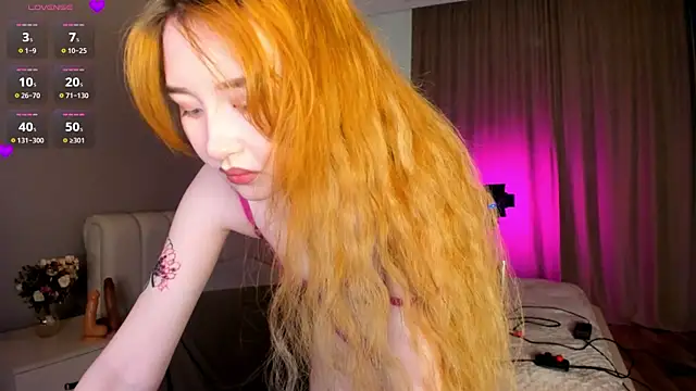 Clarity Yumi online show from 2, 11, 2025