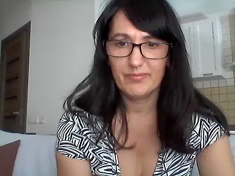 Elena48324 online show from 11, 7, 2026