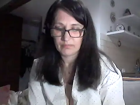 Elena48324 online show from 1, 4, 2026