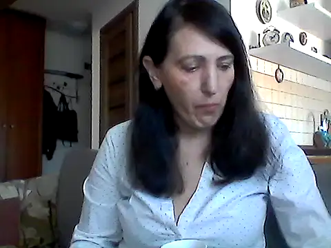 Elena48324 online show from 4, 4, 2026