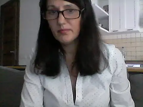 Elena48324 online show from 17, 10, 2025