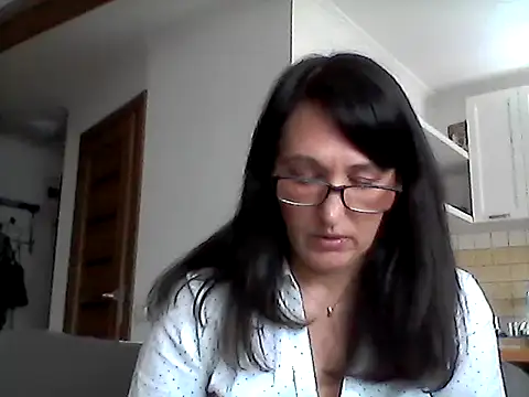 Elena48324 online show from 19, 5, 2026