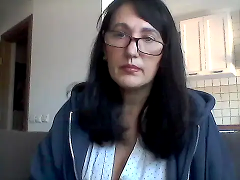 Elena48324 online show from 6, 3, 2026