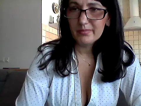 Elena48324 online show from 10, 5, 2026