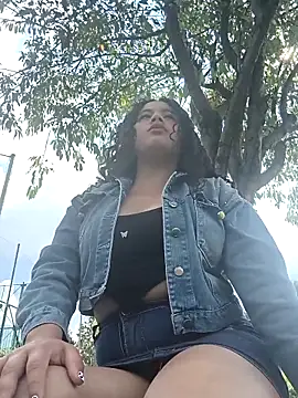 Yaya watson online show from 17, 12, 2025