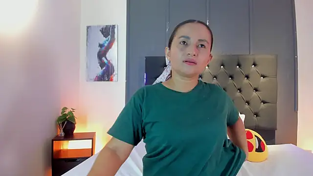 Snapshot of Zafiro__Brown chatting on 16, 5, 2026 Zafiro Brown online show from 16, 5, 2026