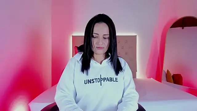 Zafiro  Brown online show from 3, 10, 2025