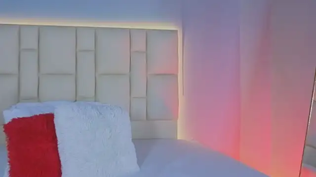 Zafiro  Brown online show from 30, 11, 2025