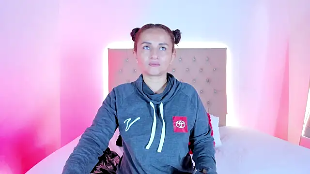 Zafiro  Brown online show from 25, 10, 2025