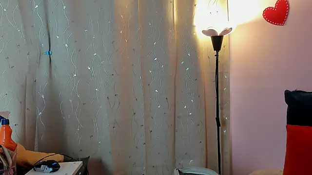 Dafne Mel online show from 23, 2, 2026