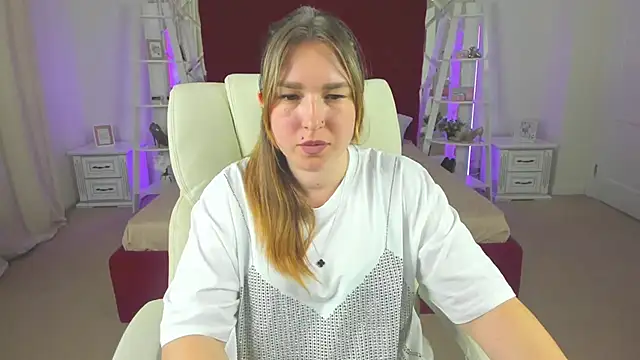 Sofii darling online show from 23, 3, 2026