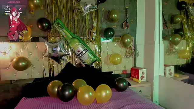 Viiolettlopez online show from 4, 10, 2025