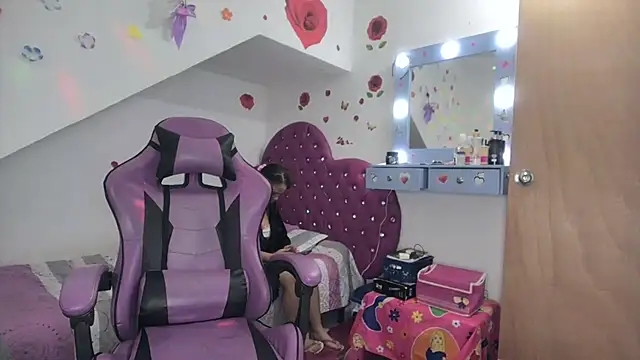 soffy rosses online show from 9, 11, 2025