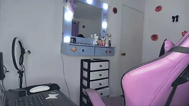 soffy rosses online show from 24, 5, 2026