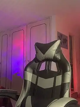 malek xarx  online show from 18, 2, 2026