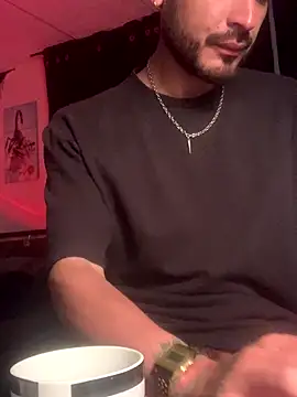 malek xarx  online show from 7, 10, 2025