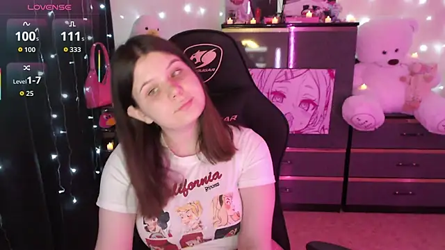 AmyVibess online show from 7, 10, 2025