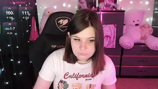 AmyVibess online show from 9, 11, 2025