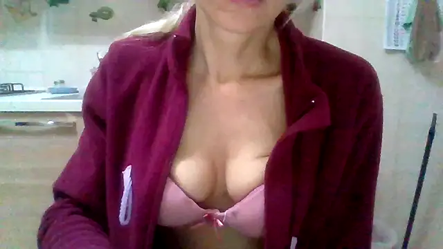 Kelly80 online show from 12, 4, 2026