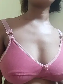 Snapshot of Fiza_Rani78 chatting on 5, 7, 2026 Fiza Rani78 online show from 5, 7, 2026