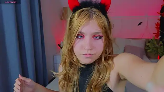 Iris Rain online show from 25, 10, 2025