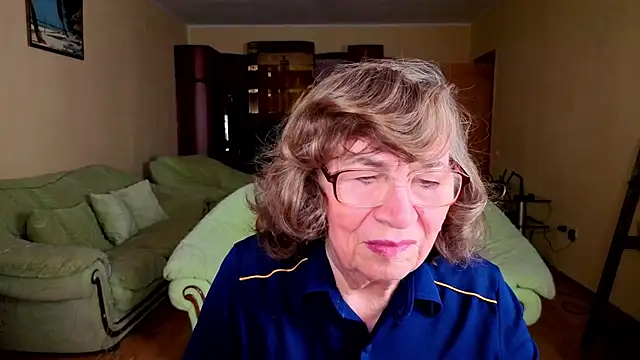 Snapshot of Betty_Brick chatting on 30, 11, 2025 Betty Brick online show from 30, 11, 2025