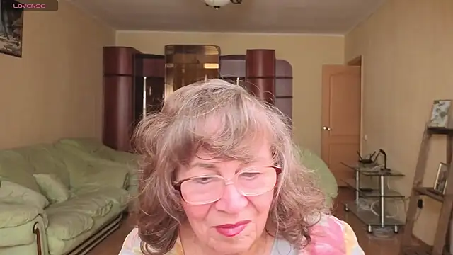 Betty Brick online show from 28, 4, 2026