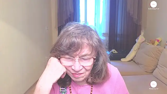 Betty Brick online show from 9, 5, 2026
