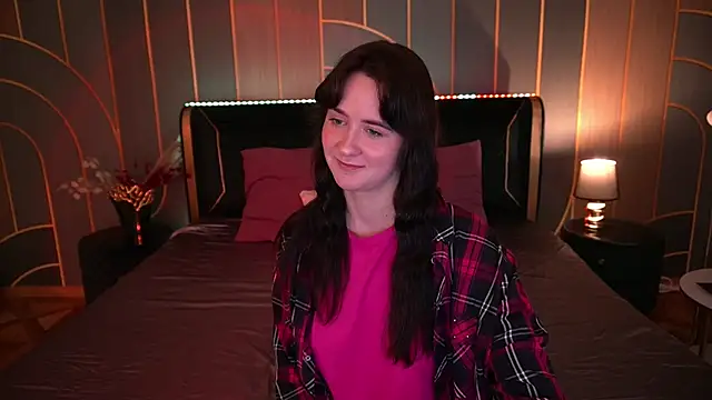 BerryDiva online show from 9, 9, 2025