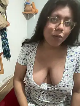 Snapshot of karysweetbeaury chatting on 4, 2, 2026 karysweetbeaury online show from 4, 2, 2026