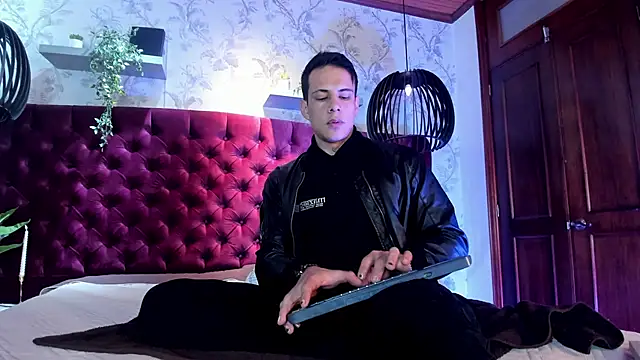 Dustin Sonne online show from 21, 11, 2025