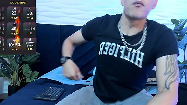 Dustin Sonne online show from 9, 11, 2025