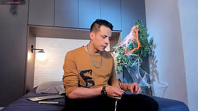 Dustin Sonne online show from 7, 11, 2025