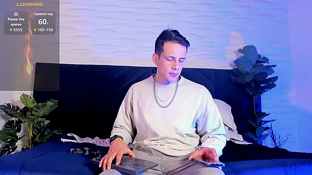 Dustin Sonne online show from 18, 11, 2025