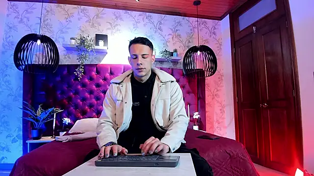 Dustin Sonne online show from 8, 3, 2026