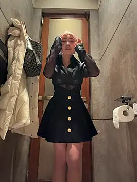 Snapshot of winter11 chatting on 2, 2, 2026 winter11 online show from 2, 2, 2026