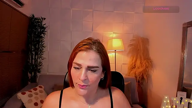 iamxamira online show from 22, 9, 2025