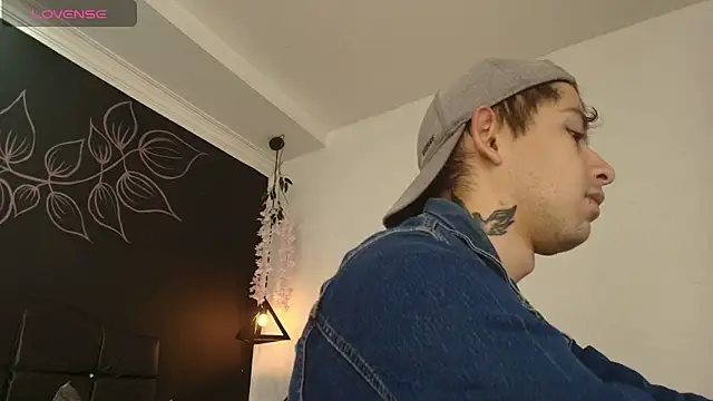 Aleecandrews online show from 1, 12, 2025