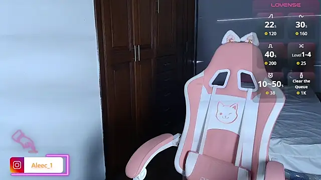 Aleecandrews online show from 4, 10, 2025