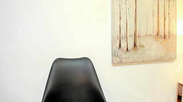 DanniaKross online show from 14, 10, 2025