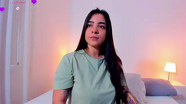 KamilaBetancourt online show from 18, 4, 2026