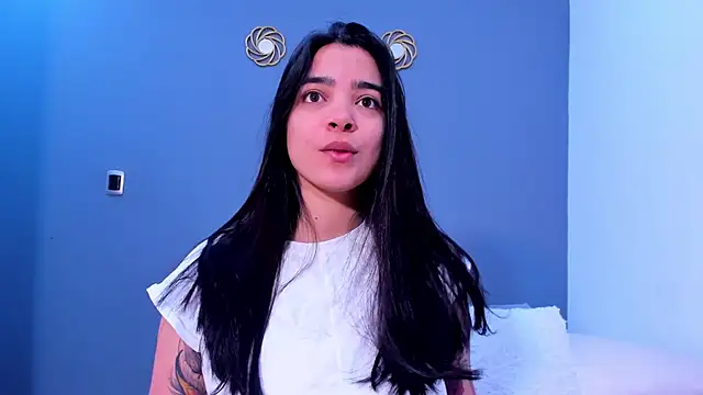 KamilaBetancourt online show from 4, 7, 2026