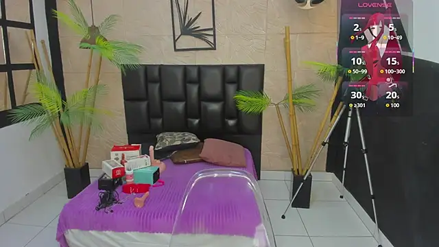 alana bonny online show from 22, 9, 2025