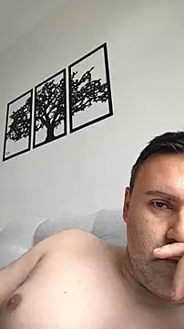 Snapshot of LeoMaduroSP chatting on 2, 2, 2026 LeoMaduroSP online show from 2, 2, 2026