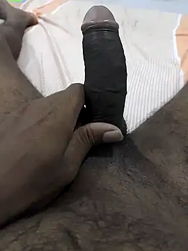 Snapshot of Luky2-35 chatting on 3, 10, 2025 Luky2-35 online show from 3, 10, 2025