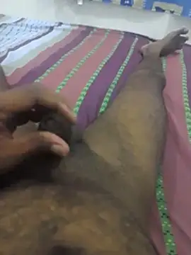 Snapshot of Luky2-35 chatting on 14, 11, 2025 Luky2-35 online show from 14, 11, 2025