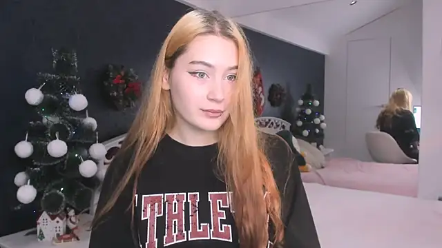 Lili Luuu online show from 19, 12, 2025